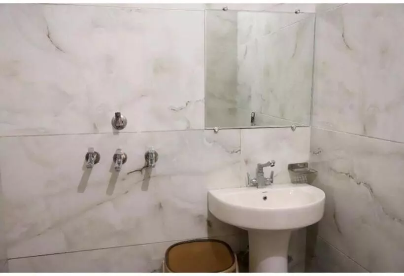 Hotel Rk Lodge