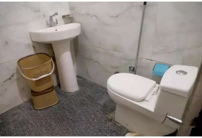 Hotel Rk Lodge