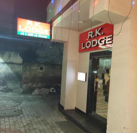 Hotel Rk Lodge