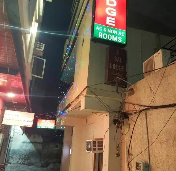 Hotel Rk Lodge