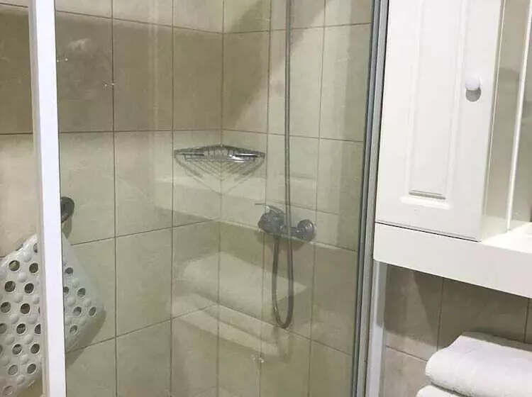 Hotelli Y Cabañas Huallilemu Sur   Caja Los Andes