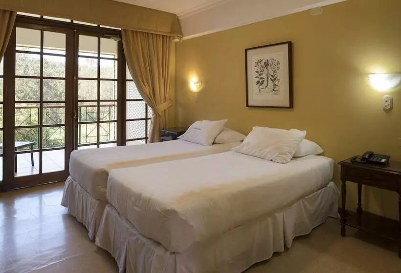 Hotelli Y Cabañas Huallilemu Sur   Caja Los Andes