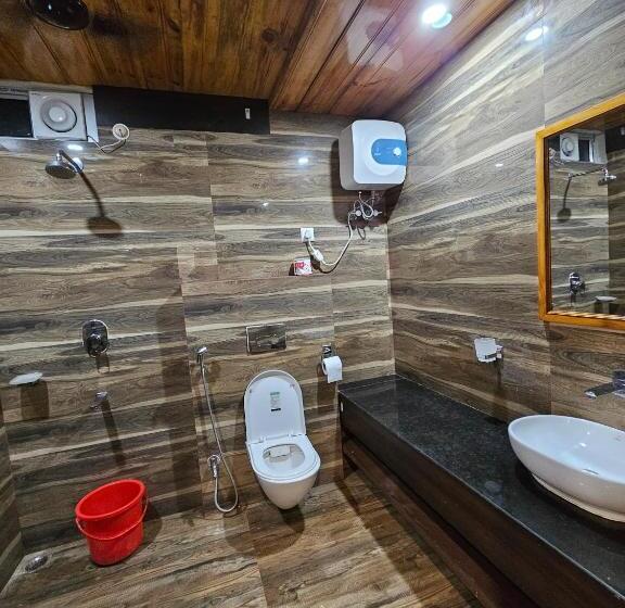 בית מלון כפרי Ziro Valley Resort