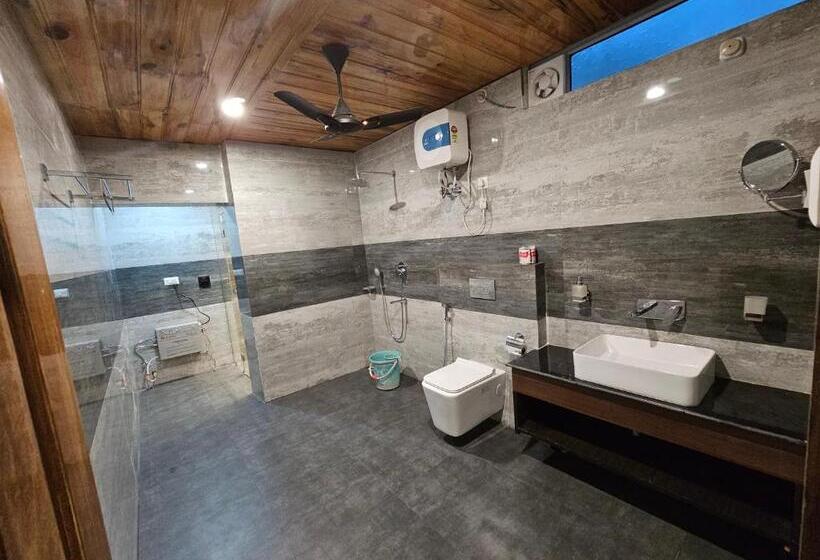 בית מלון כפרי Ziro Valley Resort