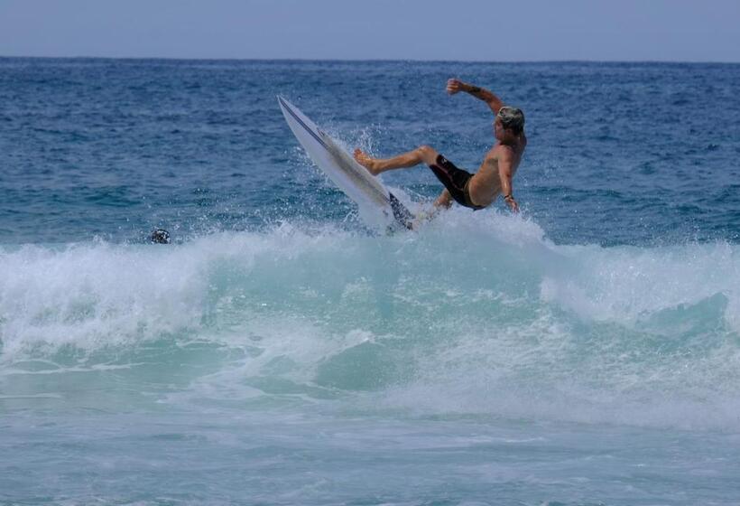 Llanes Surfcamp & Hostel