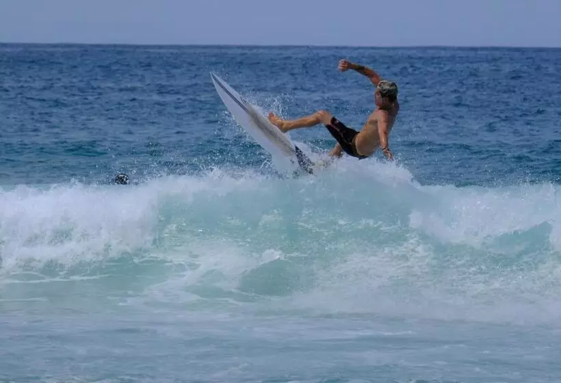 Llanes Surfcamp & Hostel