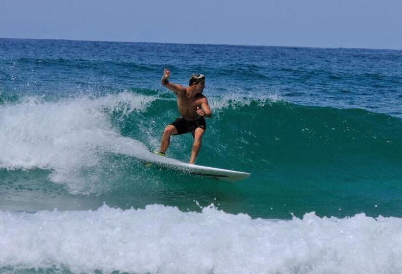 Llanes Surfcamp & Hostel