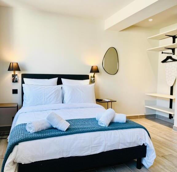 Paradise Earth & Sea