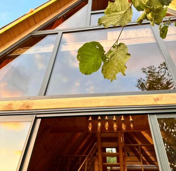 Aamiaismajoitus (B&B) şeni Bungalow