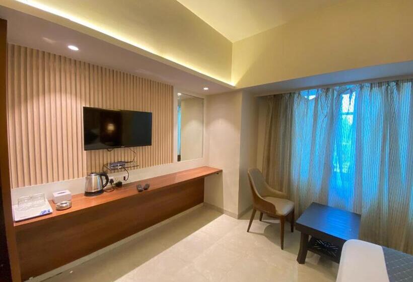 ホテル Czar Inn   Vashi Navi Mumbai