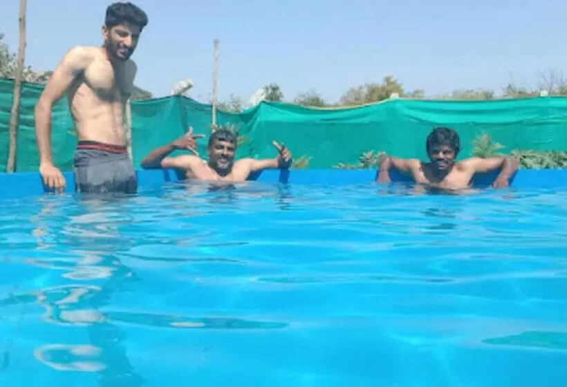 ホテル Santhrupthi Farmstay