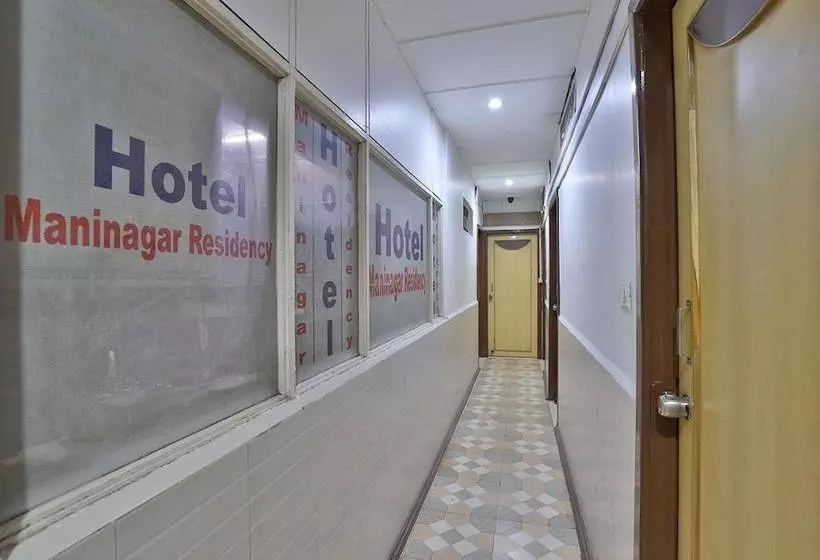 ペンション Maninagar Residency