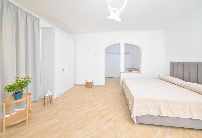 پانسیون Villa Aida