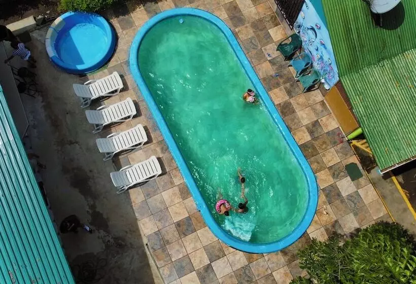 Hotelli Carey Lodging