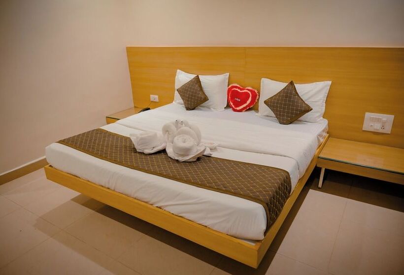 Отель Royal Celebration