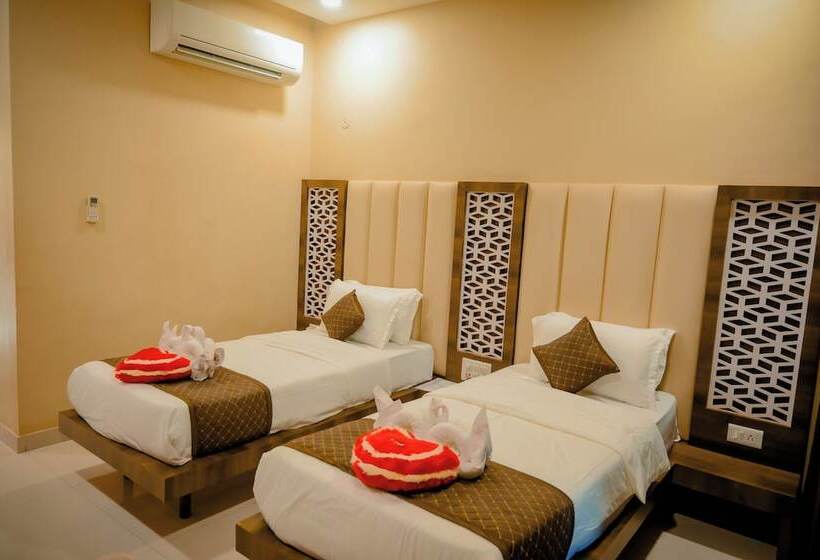 Отель Royal Celebration