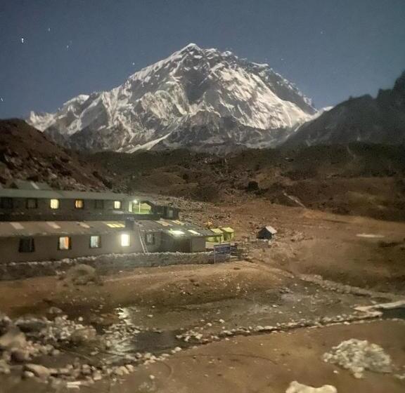 هتل Sherpa Lodge