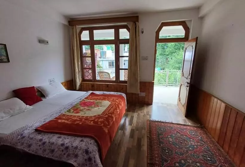 ペンション Eagle Homestay