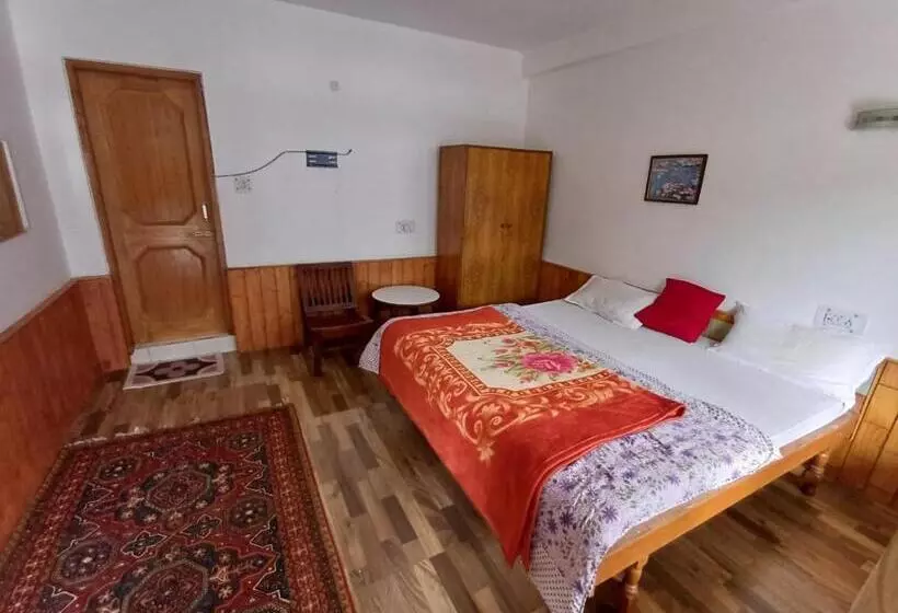 ペンション Eagle Homestay