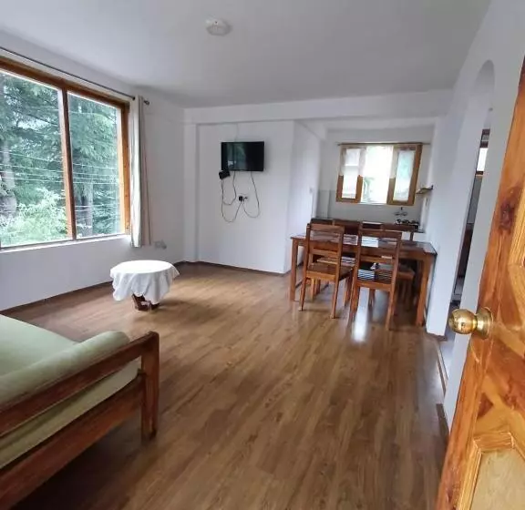 ペンション Eagle Homestay