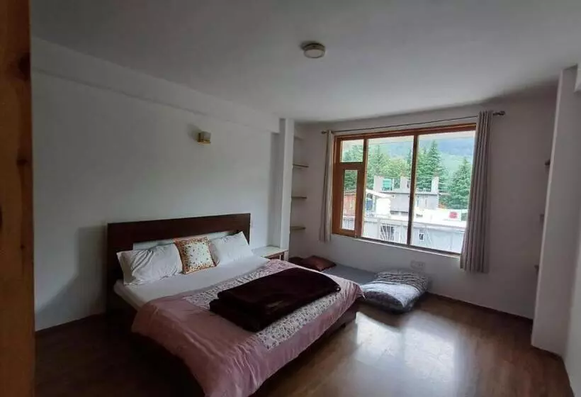 ペンション Eagle Homestay