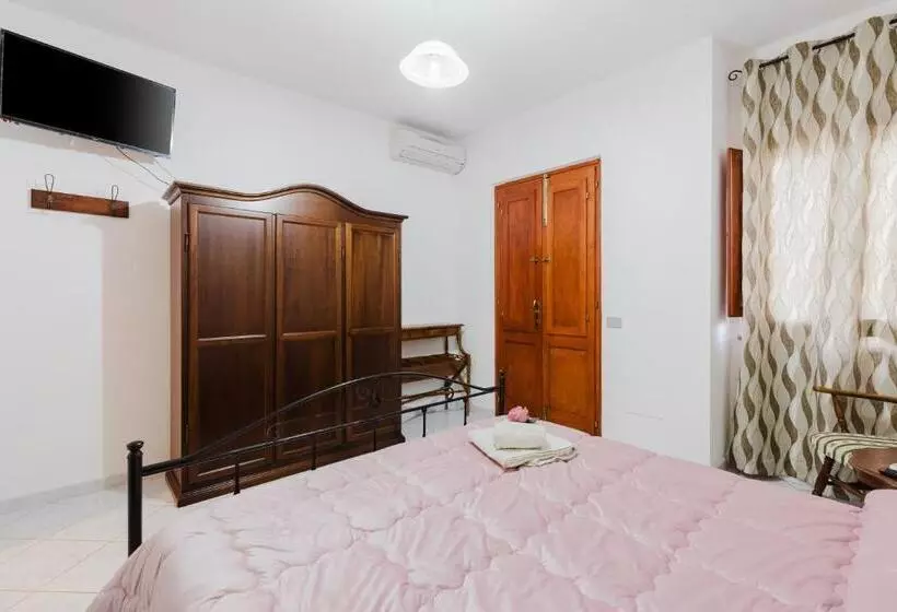 ペンション Il Corbezzolo