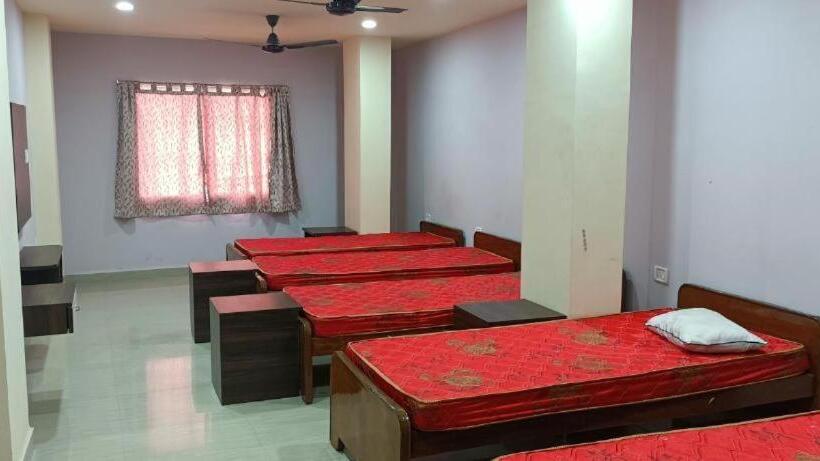 בית מלון כפרי Sanjiban