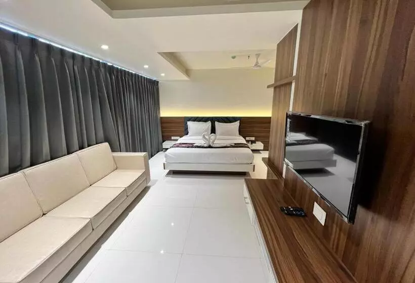 Fabhotel The Nashik Inn   Nr Vijay Mamta Theatre, Nashik Road