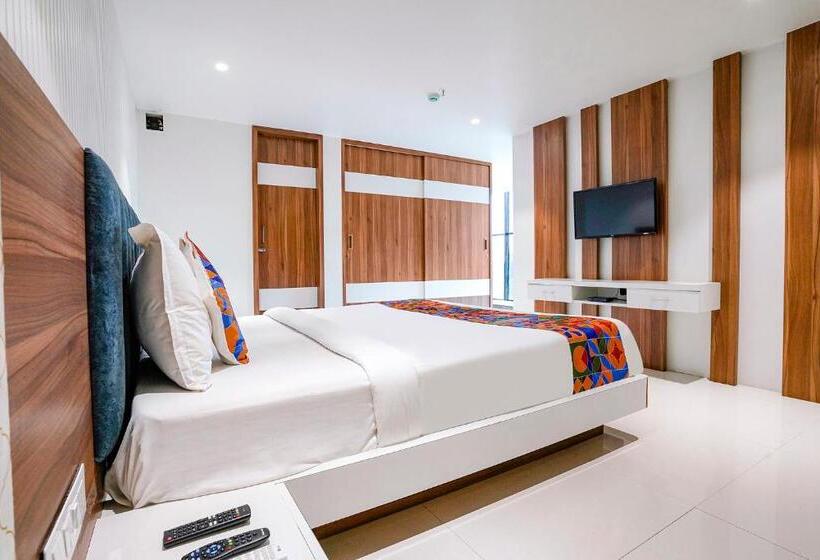 Fabhotel The Nashik Inn Nr Vijay Mamta Theatre, Nashik Road