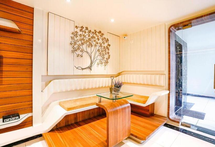 Fabhotel The Nashik Inn Nr Vijay Mamta Theatre, Nashik Road