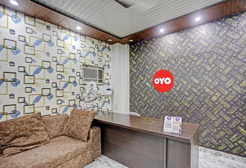 Oyo Flagship Hotel New Jagrani Palace