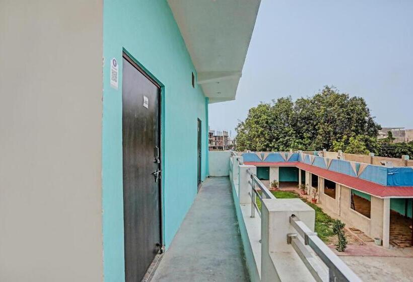 Oyo Flagship Hotel New Jagrani Palace