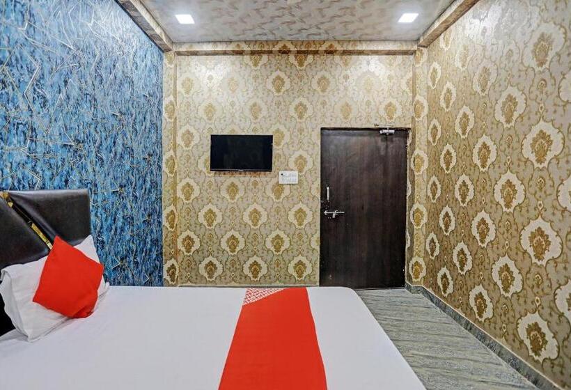 Oyo Flagship Hotel New Jagrani Palace