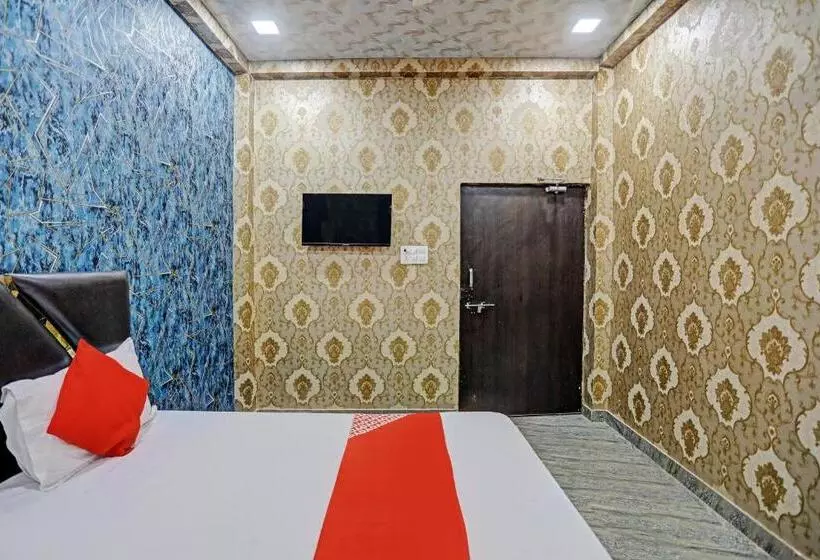 Oyo Flagship Hotel New Jagrani Palace