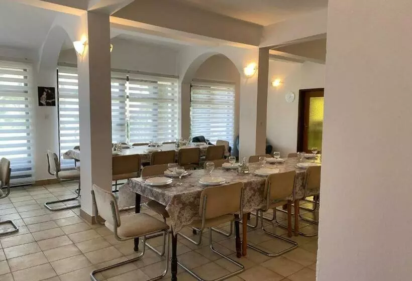 پانسیون B&b Family Ostojić