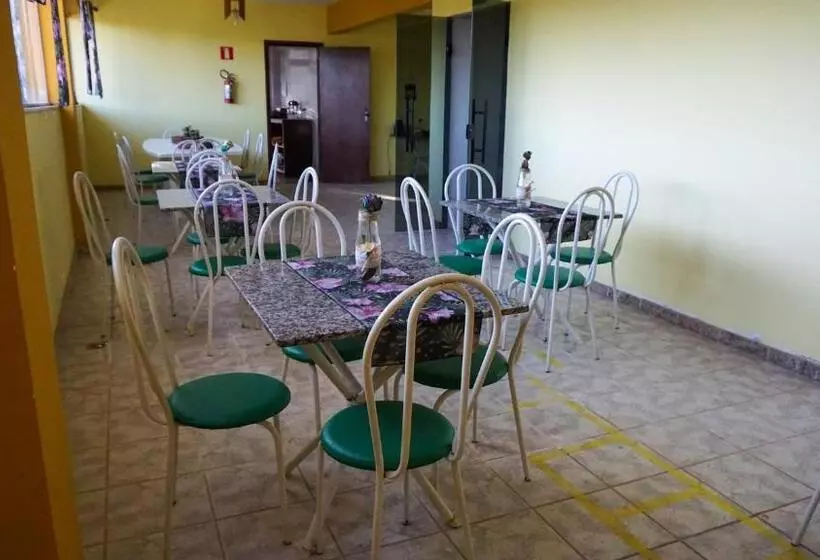 Retkeilymaja Pousada Dos Ventos São Lourenço