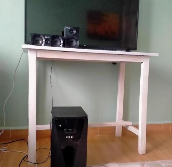 تختخواب و صبحانه Maggie S Condo