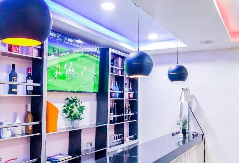 هتل No 95 Suites Vi