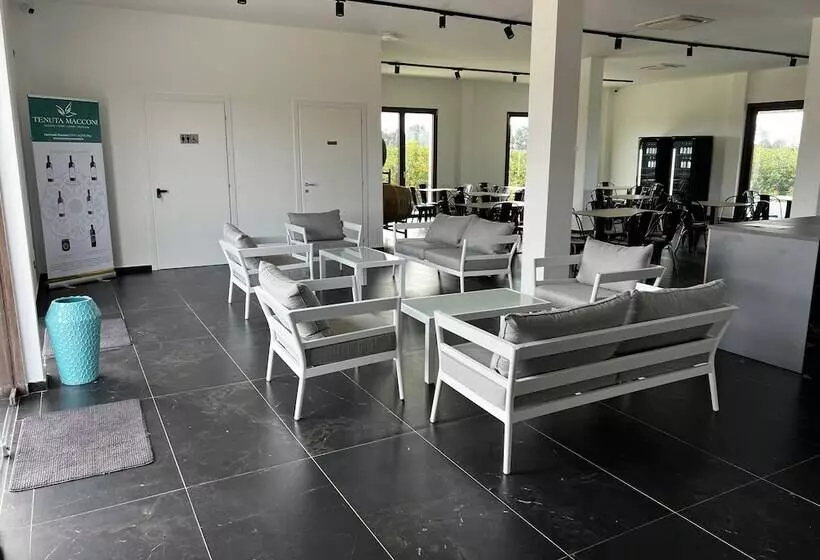 Hotelli Tenuta Macconi Country Rooms