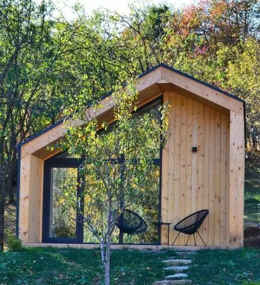 Hotelli Tinutul Luanei Village