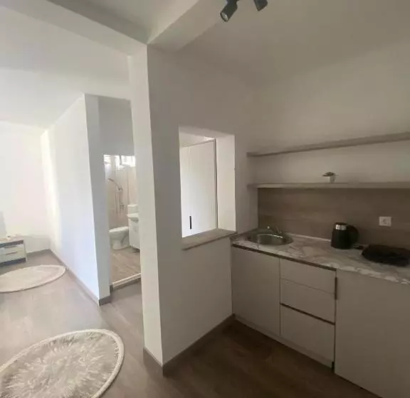 پانسیون Casa Gazi