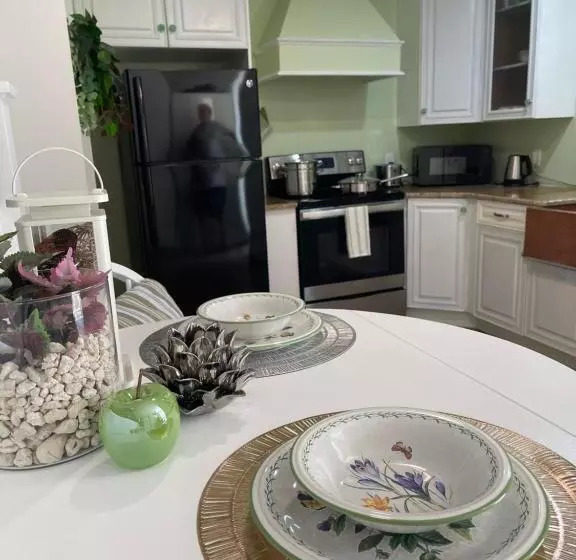 ペンション White Rock Studio