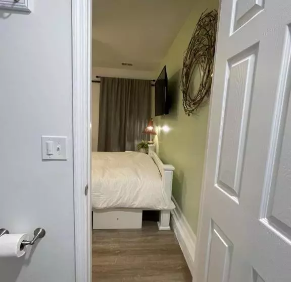 ペンション White Rock Studio