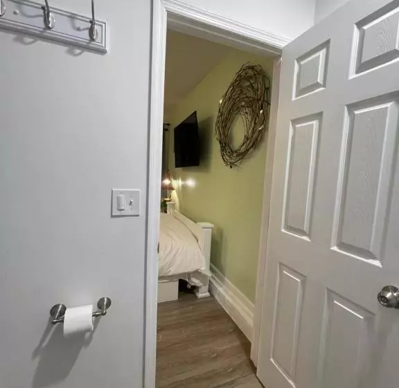 ペンション White Rock Studio