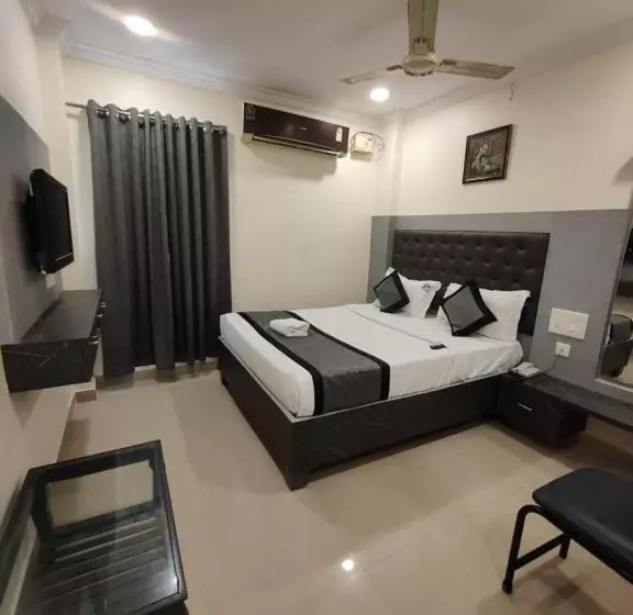 ホテル Vighneshwara Inn
