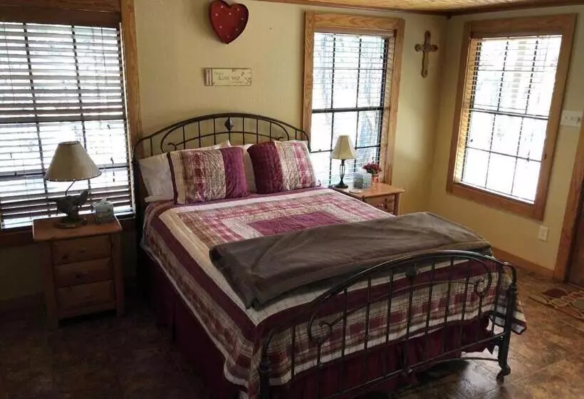 Majatalo Rockin  B Ranch Love Shack