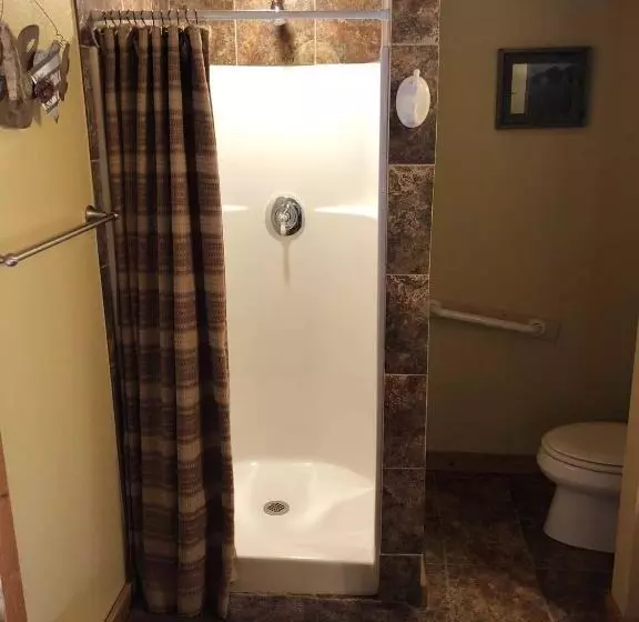 Majatalo Rockin  B Ranch Love Shack