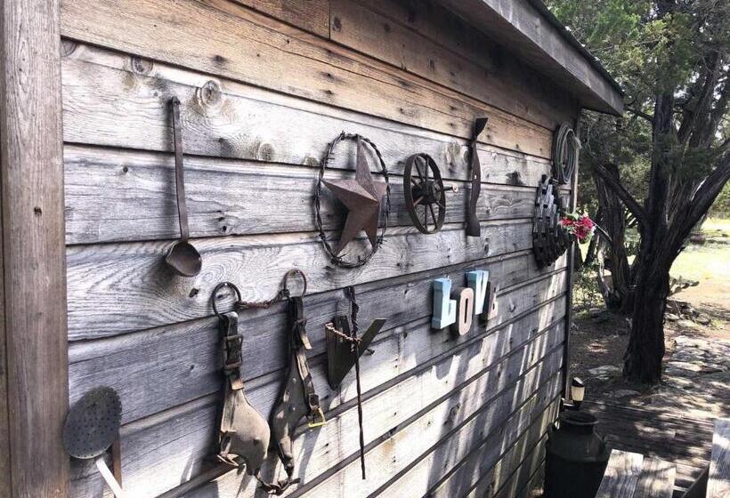 펜션 Rockin B Ranch Love Shack