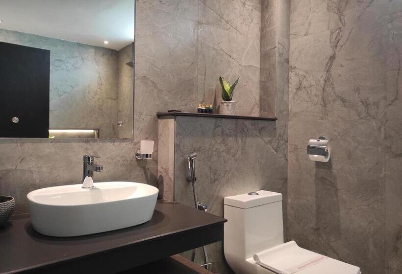 בית מלון כפרי The Dibrugarh Resort