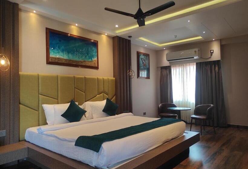 בית מלון כפרי The Dibrugarh Resort